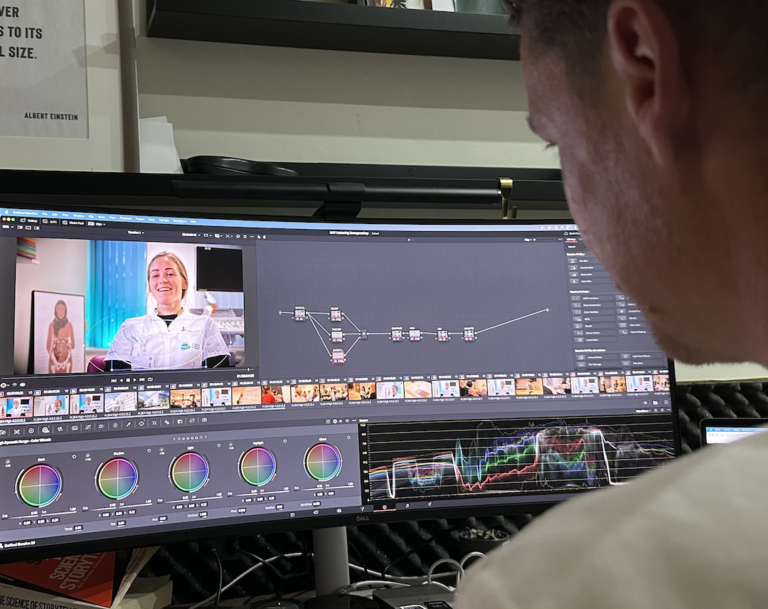 Filmmaker en videograaf Ben Fransen aan het werk. Beschikbaar als Filmmaker Holten. Behind the scenes bij Ben Fransen